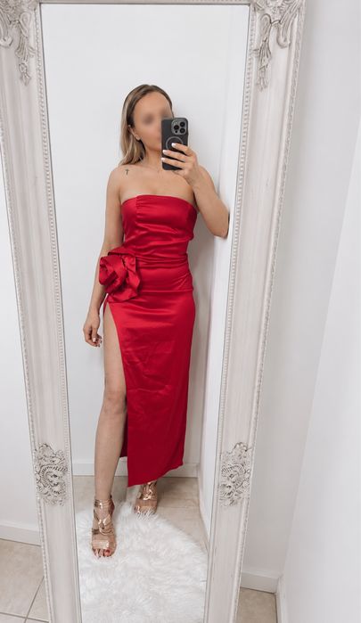 Rochie eleganta cu slit