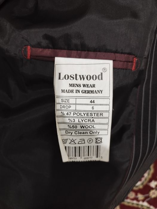 Продам костюм 44 размер