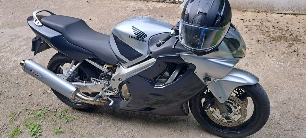 Motocicleta Honda CBR F4i 600