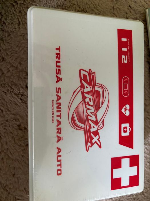 Carmax trusa medicala de prim ajutor