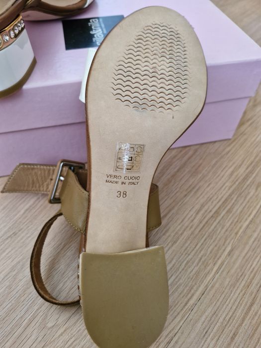 Продам босоножки пр. Италия.