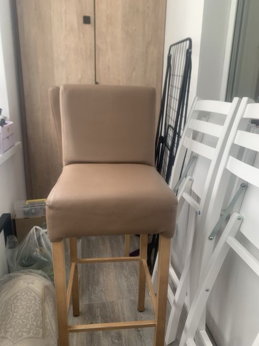 Барный стул  продается