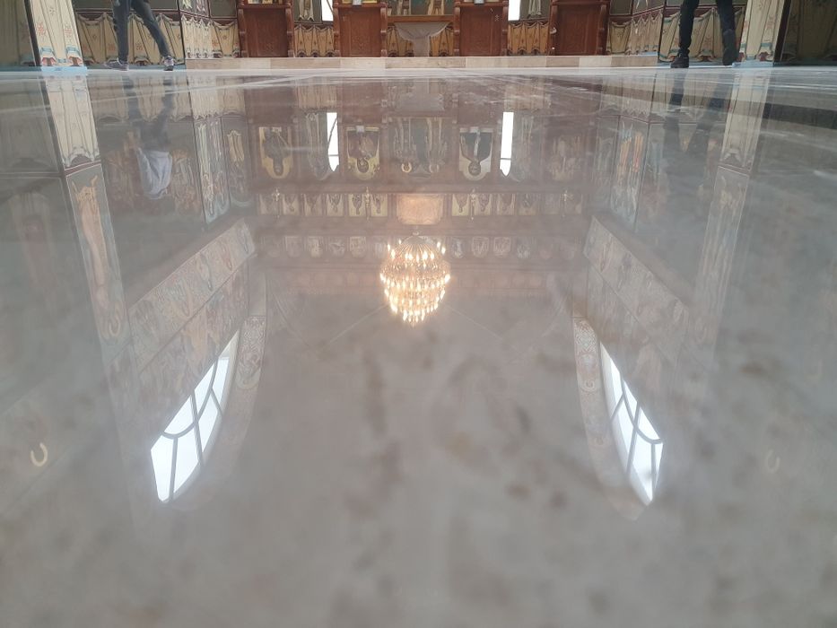 Slefuim si lustruim marmura ,travertin granit si mozaic