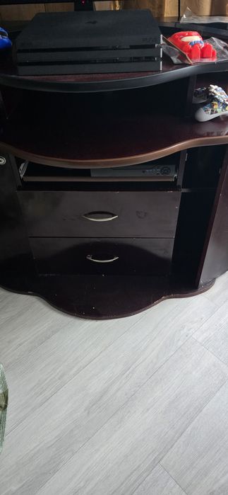 Тумба под телевизор