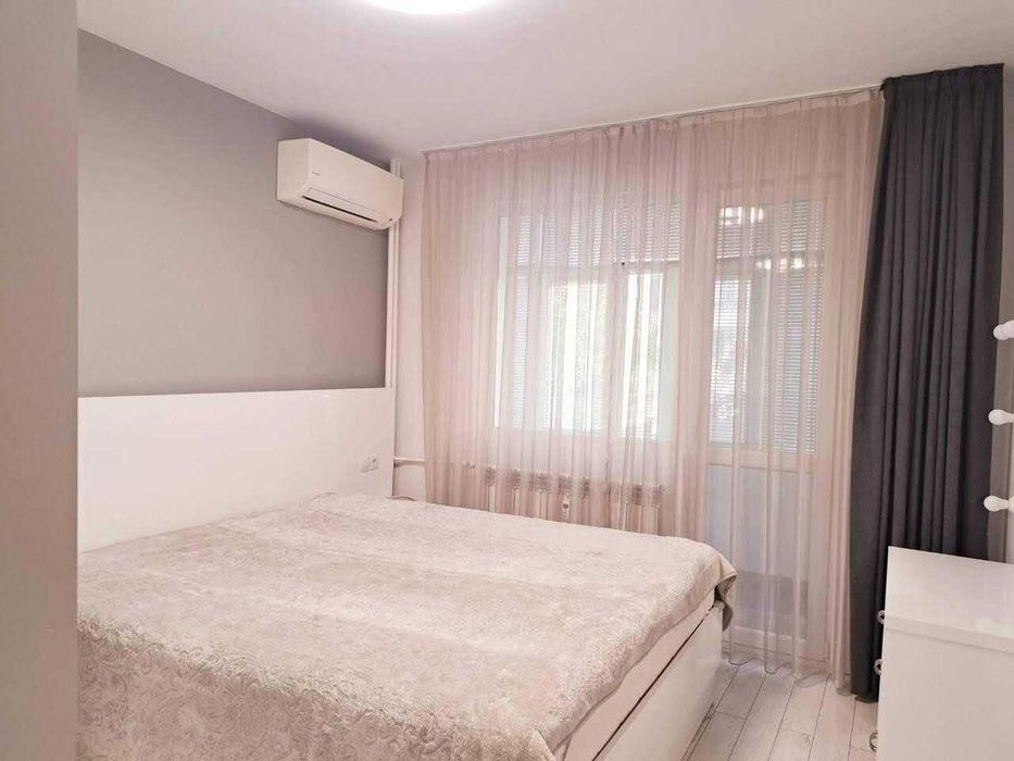 Дава се под наем Тристаен апартамент в Пловдив, Кършияка - 90 кв.м за 425 € - Снимка #3