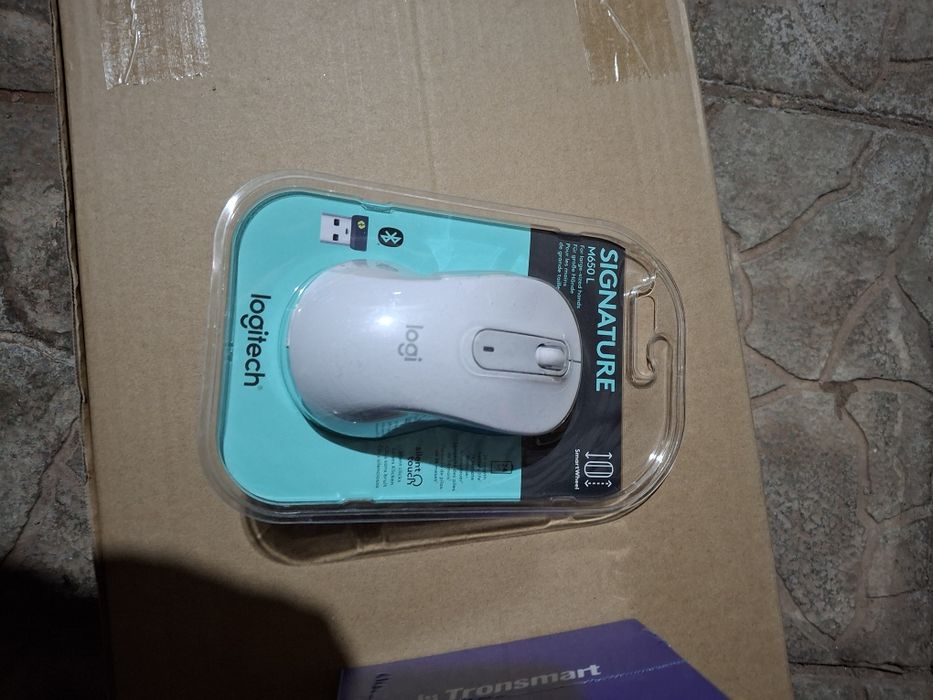 Mouse nou Logitech m650l
