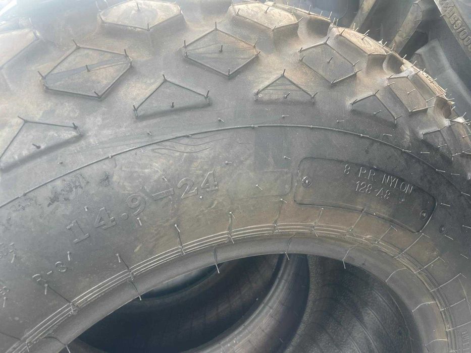 OCAZIE 14.9-24 cauciucuri noi pt cilindru compactor bomag