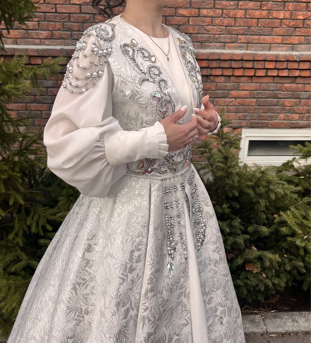 Платье свадебное