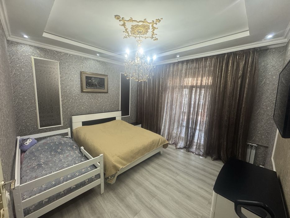 Продам 3 комн квартиру в Центре