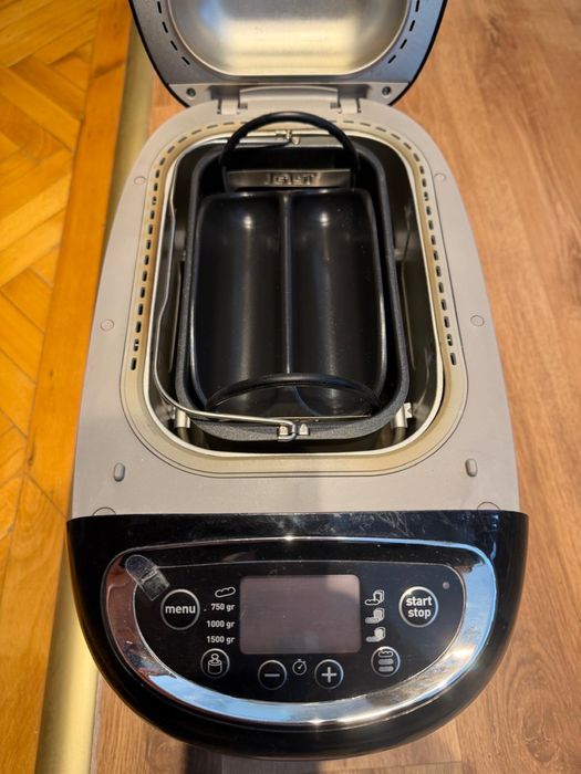 Masina de copt paine tefal