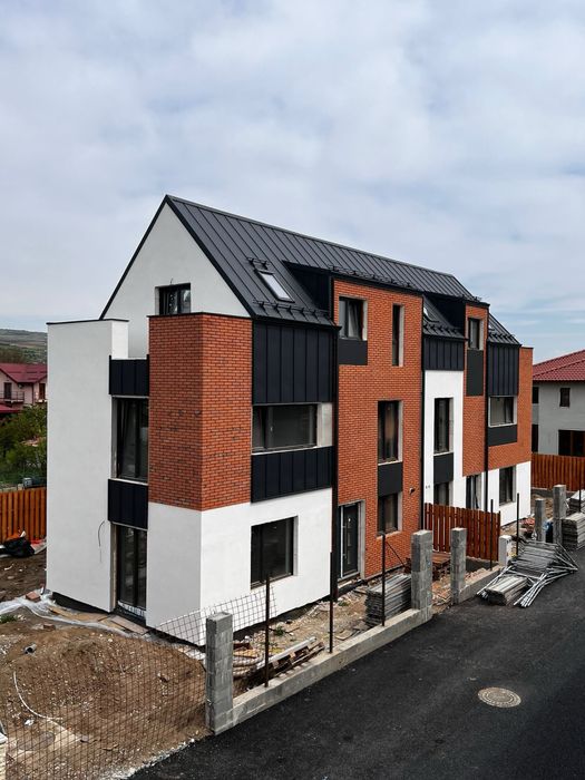 Caramida feliata, (miez de caramida felii)