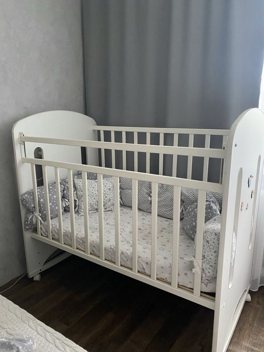 Детская кроватка
