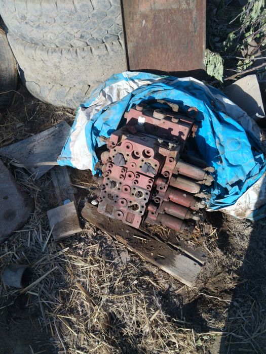 Экскаватор запчас