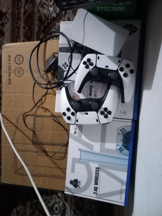 PS5 mini yosh bolajonlarga zor sovg'a 1000 tadan ortiq oyinlar bor.