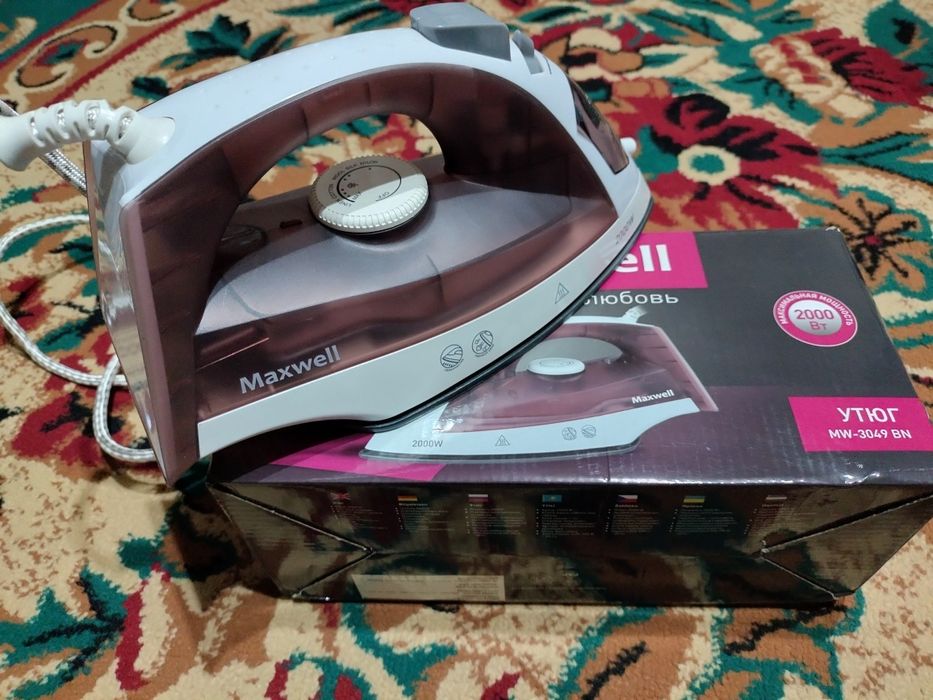 Продам утюг Maxwell