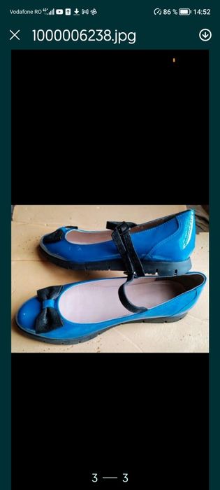 Balerini din piele lăcuită, cu fundiță de piele întoarsă și baretă