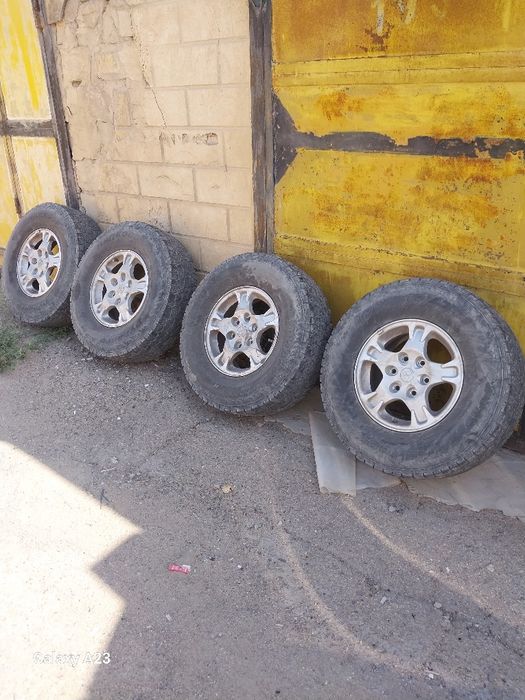 Шины и диски в комплекте