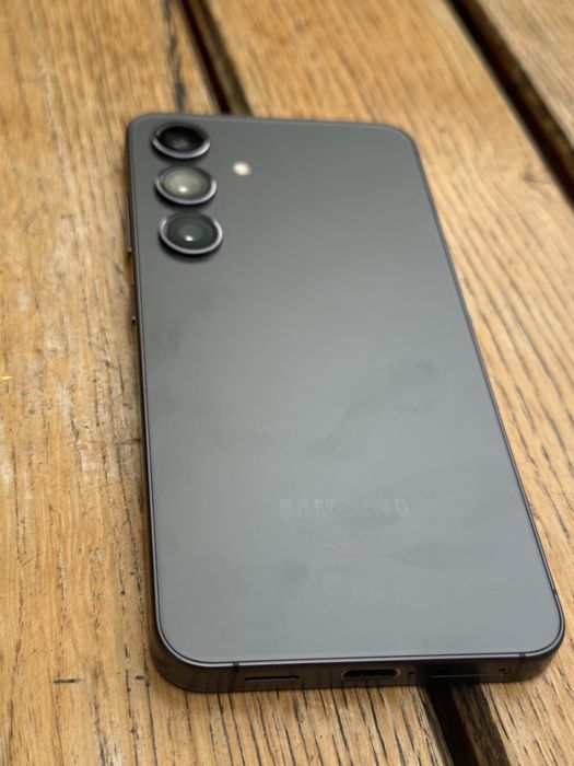 Samsung s24 256gb cu husa si folie de calitate