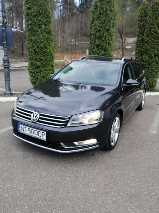 VOLKSWAGEN Passat 2011