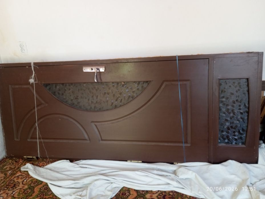 240x90 va 205x85 jami 2ta eshik narx kelishsa boʻladi maʼlumot uchun