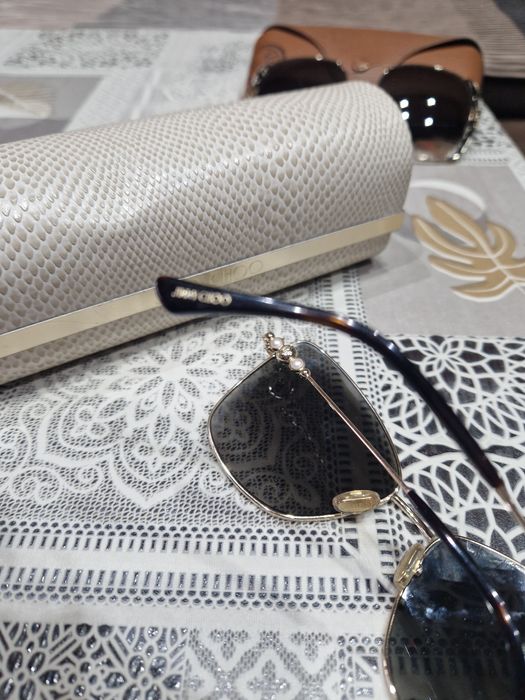 Слънчеви очила Furla и Jimmy-Choo