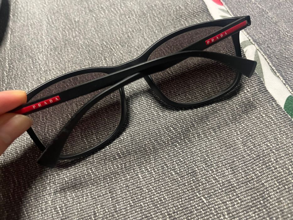 Слънчеви очила Prada