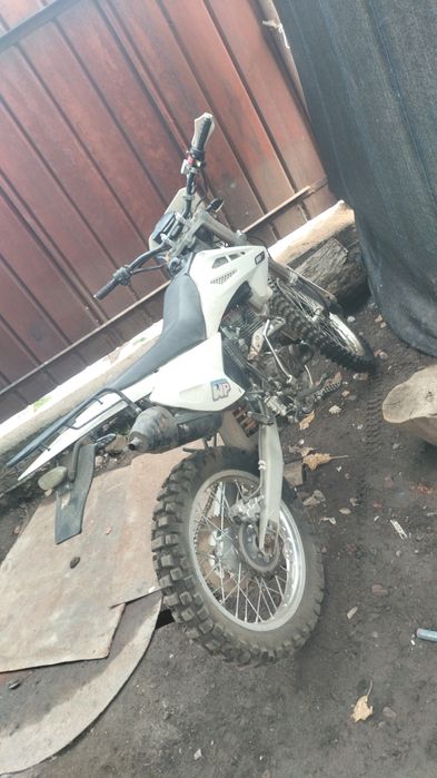 Продам эндуро срочно.