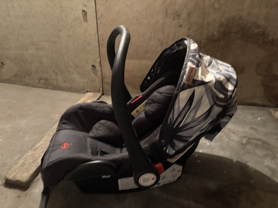 Бебшко столче Chipolino