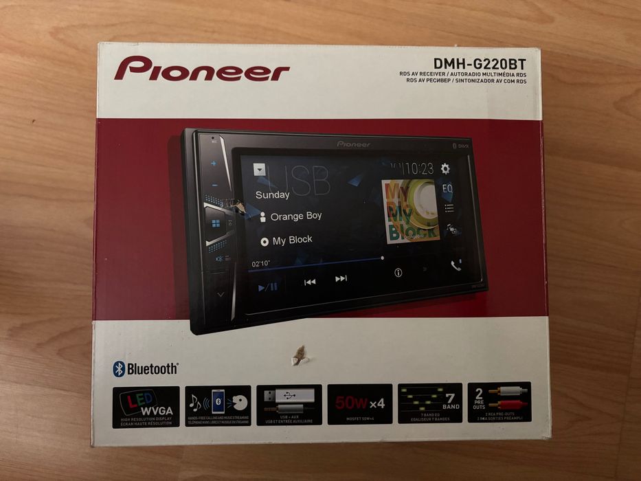 Продавам мултимедия Pioneer DMH-G220BT – използвана 1 годинa.