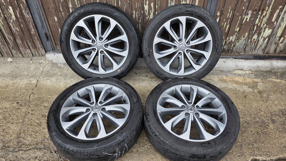 Джанти 18" Nissan Quashkai 5x114.3 6.5j ET40 / 66.1