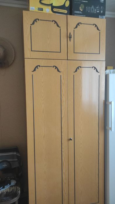 Шкафы для спальни б/у в нормальном состоянии