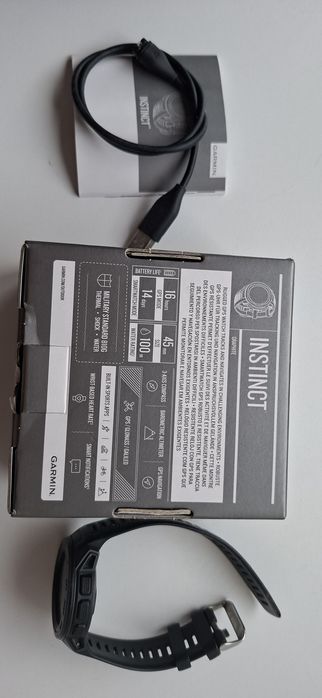 Smartwatch Garmin Instinct in stare excelentă