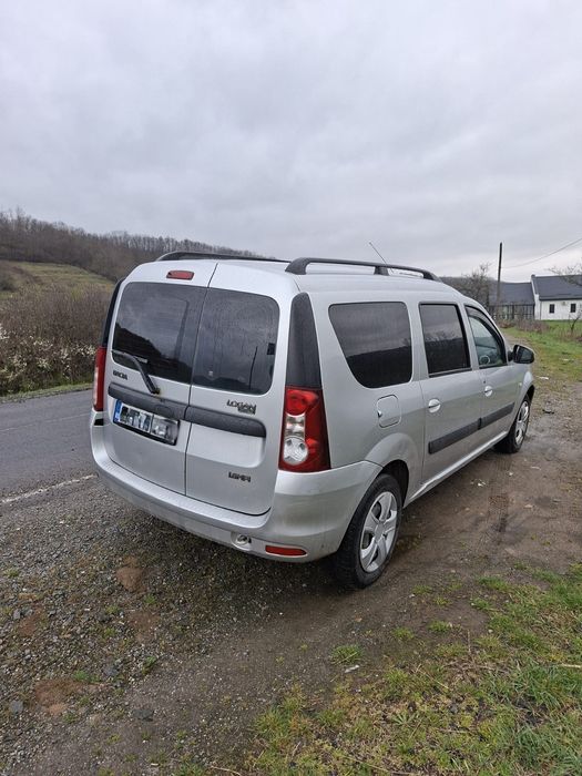 Vand Dacia Logan MCV 2009, benzina 1.6 mpi