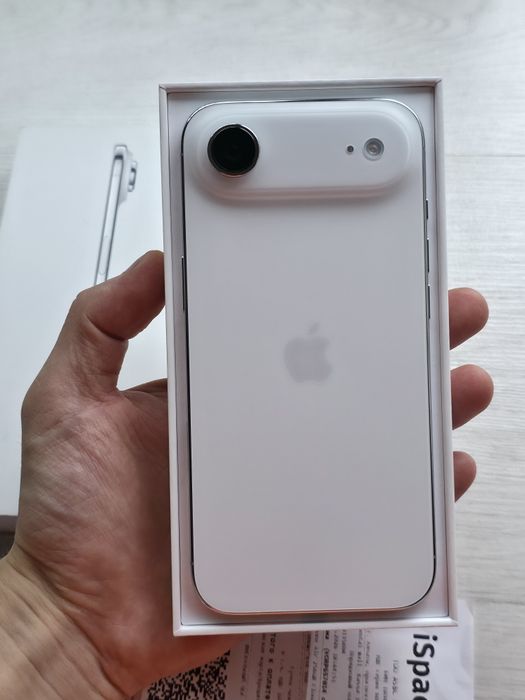 IPhone 17 Air 256 gb 3 цикл EAC