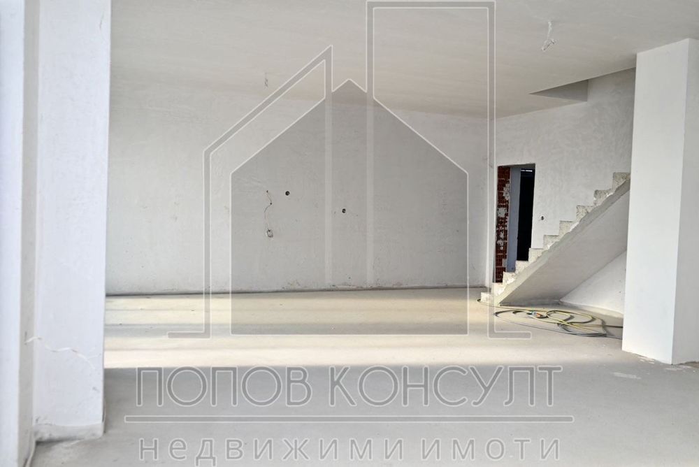 Продава се Къща в Пловдив, Остромила - 330 кв.м за 1266 €/кв.м - Снимка #6