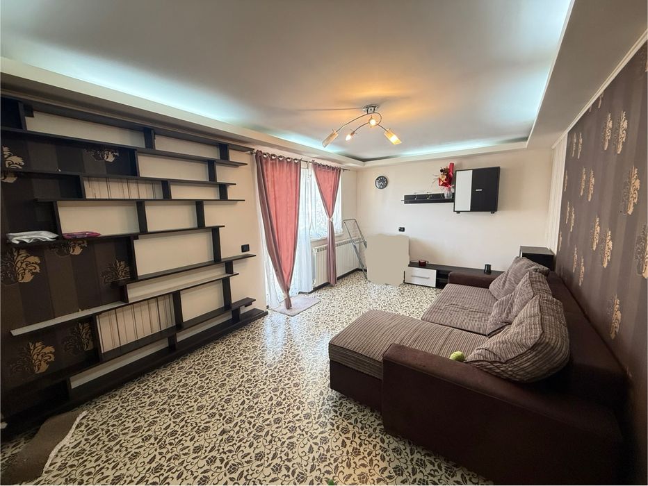 Chirie apartament 2 camere Dallas etaj 3/4