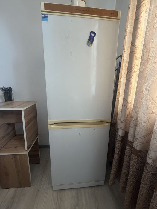 Продам холодильник 45тыс