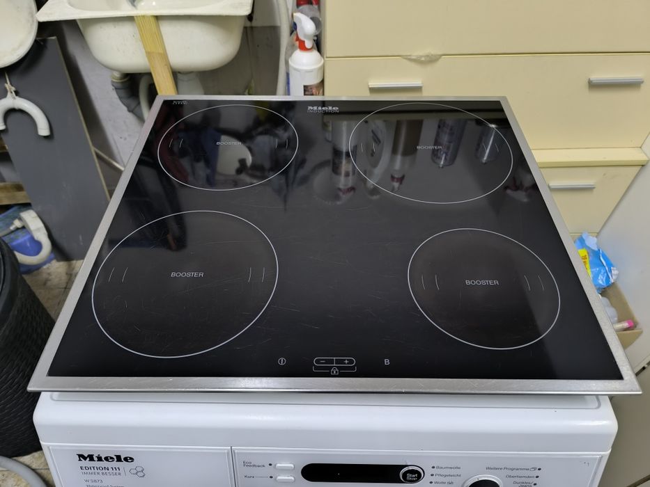 Индукционен плот Miele KM 5722 EDST