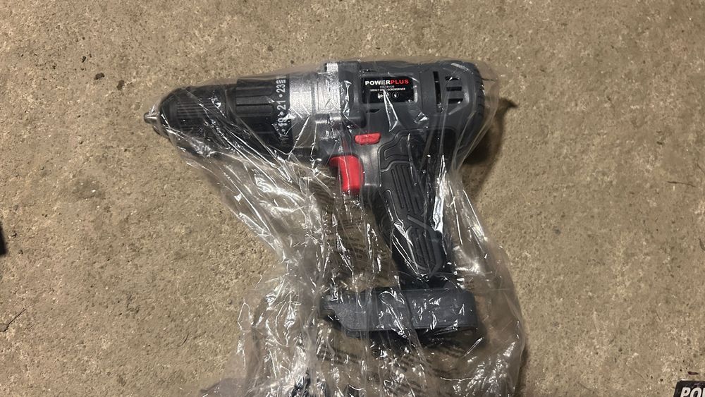 Vând aparatura pentru constructii