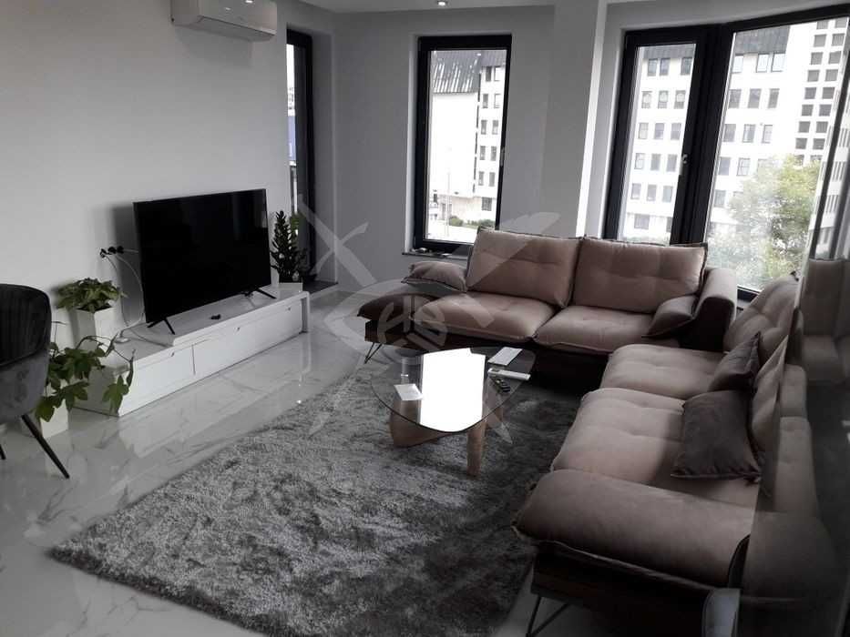 Дава се под наем Тристаен апартамент в София, Хладилника - 98 кв.м за 897.6 € - Снимка #1