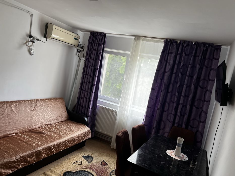 Inchiriez ap 2 camere zona ANAF - Catedrala