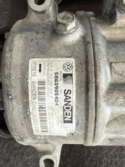 Компресор на климатика Seat Skoda Vw 5k0802803 delphi 1k0 Sanden Denso