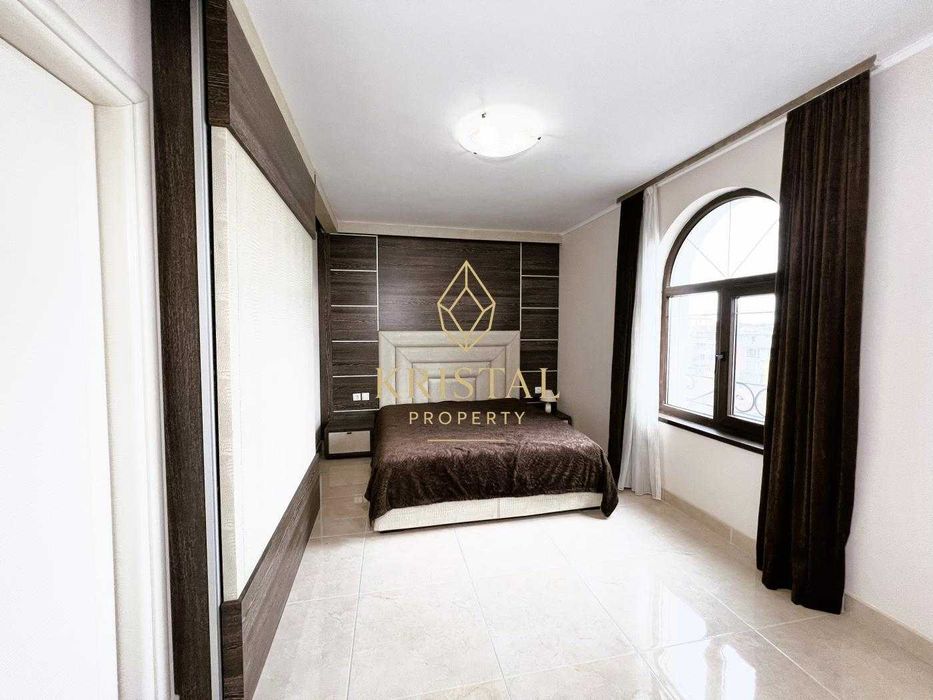 Модерен апартамент 2+1 в луксозен комплекс в Несебър, квартал Аурелия