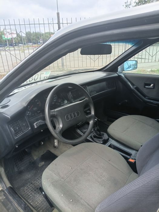 Продам Ауди 80 1988г