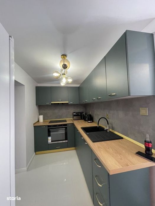 Apartament 3 camere, 100 mp, 2 parcare, zona Ultracentrala
