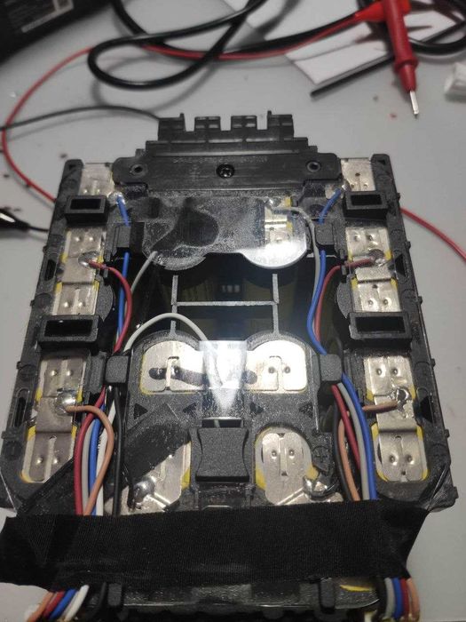 Reparații baterii Li-ion | Înlocuire BMS | DJI, Dyson |