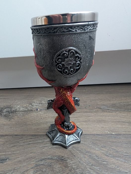 Средновековна чаша бокал дракон Dungeons and dragons