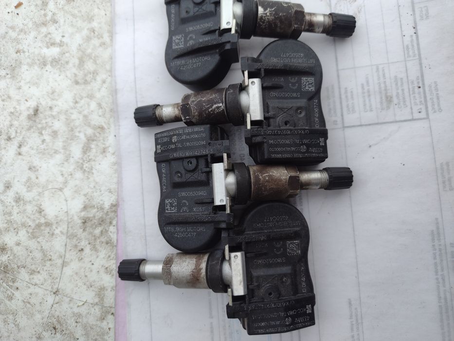 Датчик вентили Мерцедес..Мицубиши.Алфа Ромео