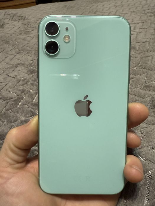Продам Iphone 11