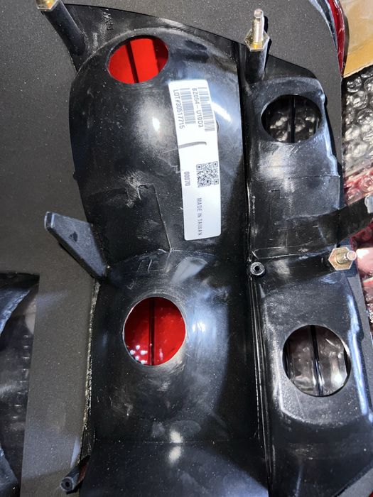 W140 кабан зад фонари новые